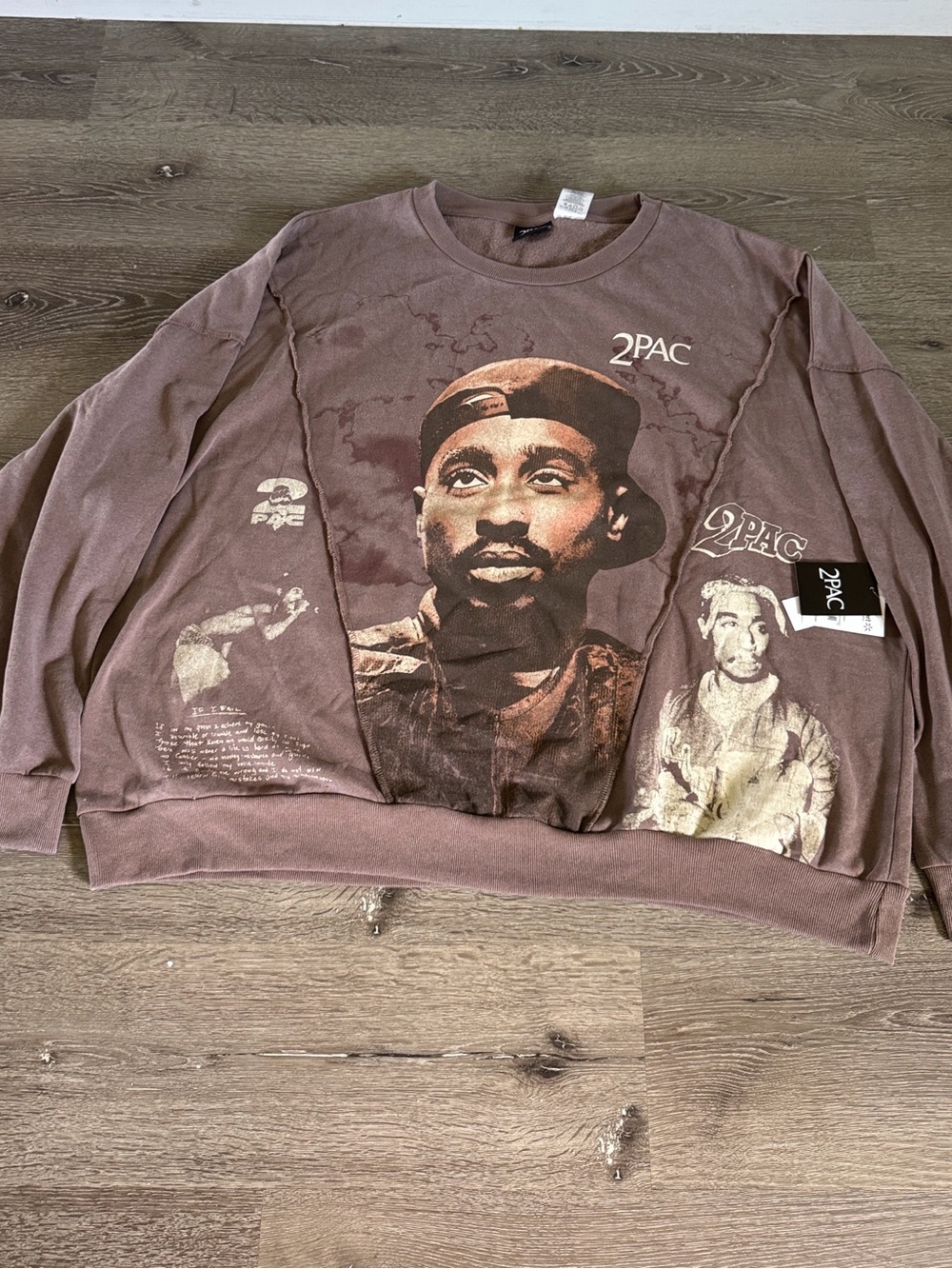 2PAC Graphic Crewneck Sweatshirt in Brown